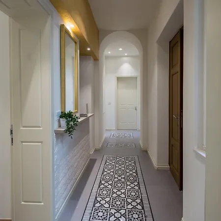 Riva Palace 4*