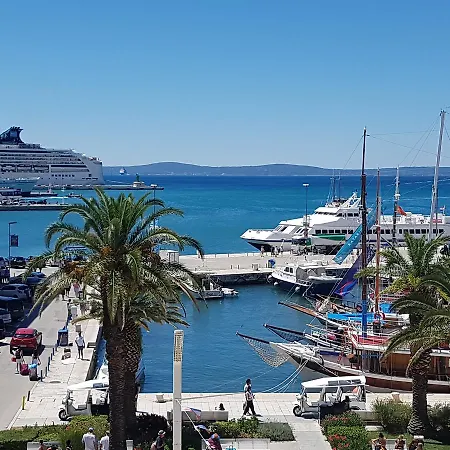 Riva Palace Penzion 4*