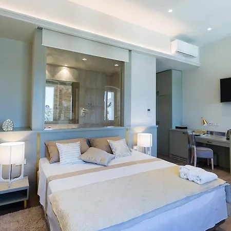 Riva Palace Penzion 4*