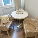 ゲストハウス Riva Palace 4*