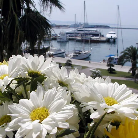 Riva Palace 4*