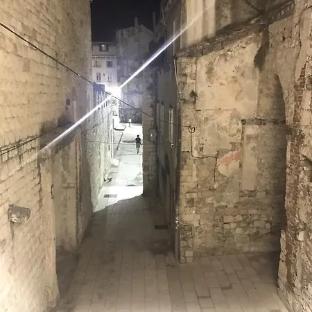 بيت ضيافة Riva Palace