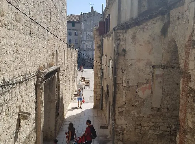 Riva Palace Gostinjska kuća