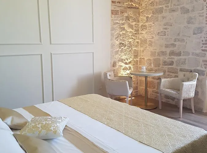 Gostinjska kuća Riva Palace