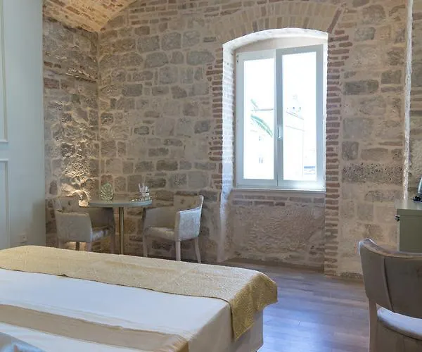 Gostinjska kuća Riva Palace Split